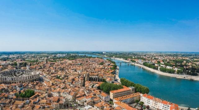 Ostéopathe Arles