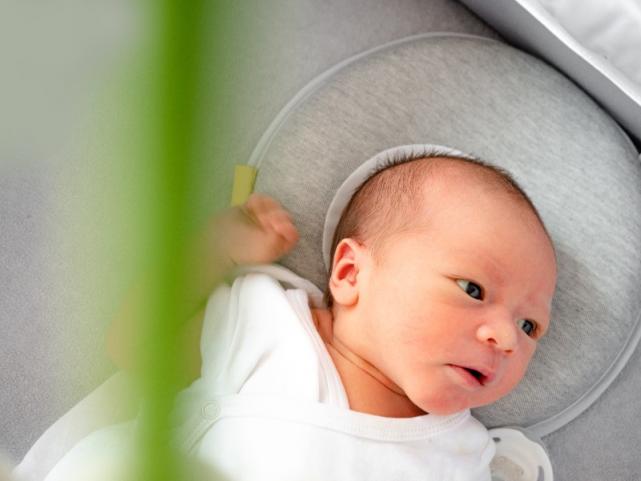 tête plate bébé tête plate bébé